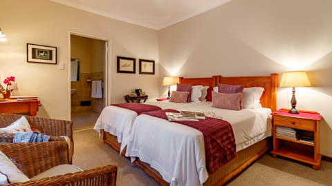 Porcupine Ridge Guest House - Stylish bedrooms